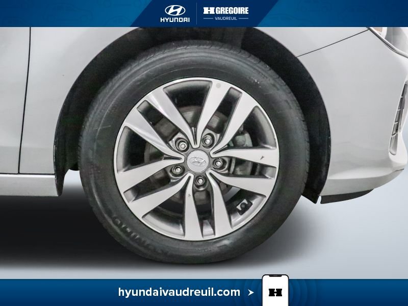 2020 Hyundai Elantra Silver Laval - photo #31
