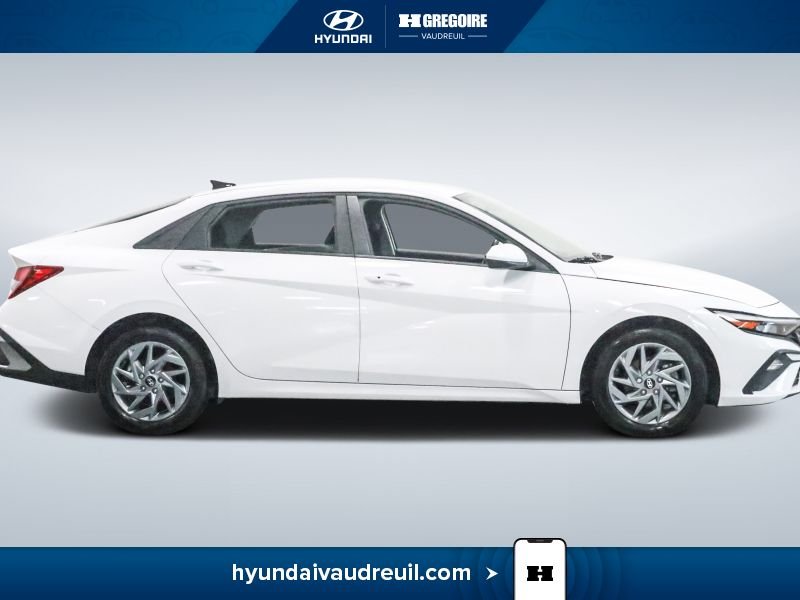 Hyundai Elantra YR830 | Preferred IVT 2025 Blanc Laval - photo #12