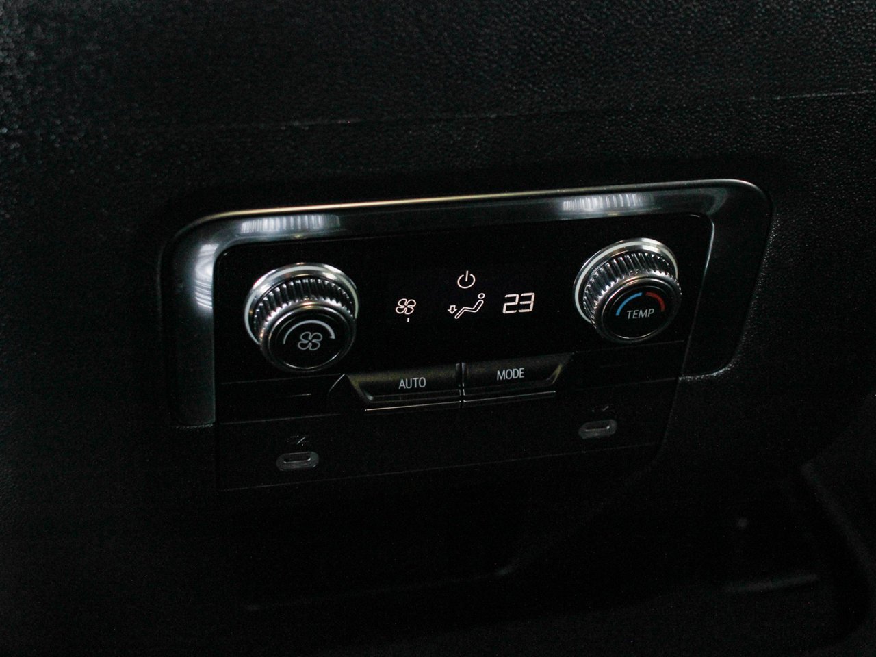 2023 GMC Yukon 4WD 4dr SLE Grey Sherwood Park - photo #30