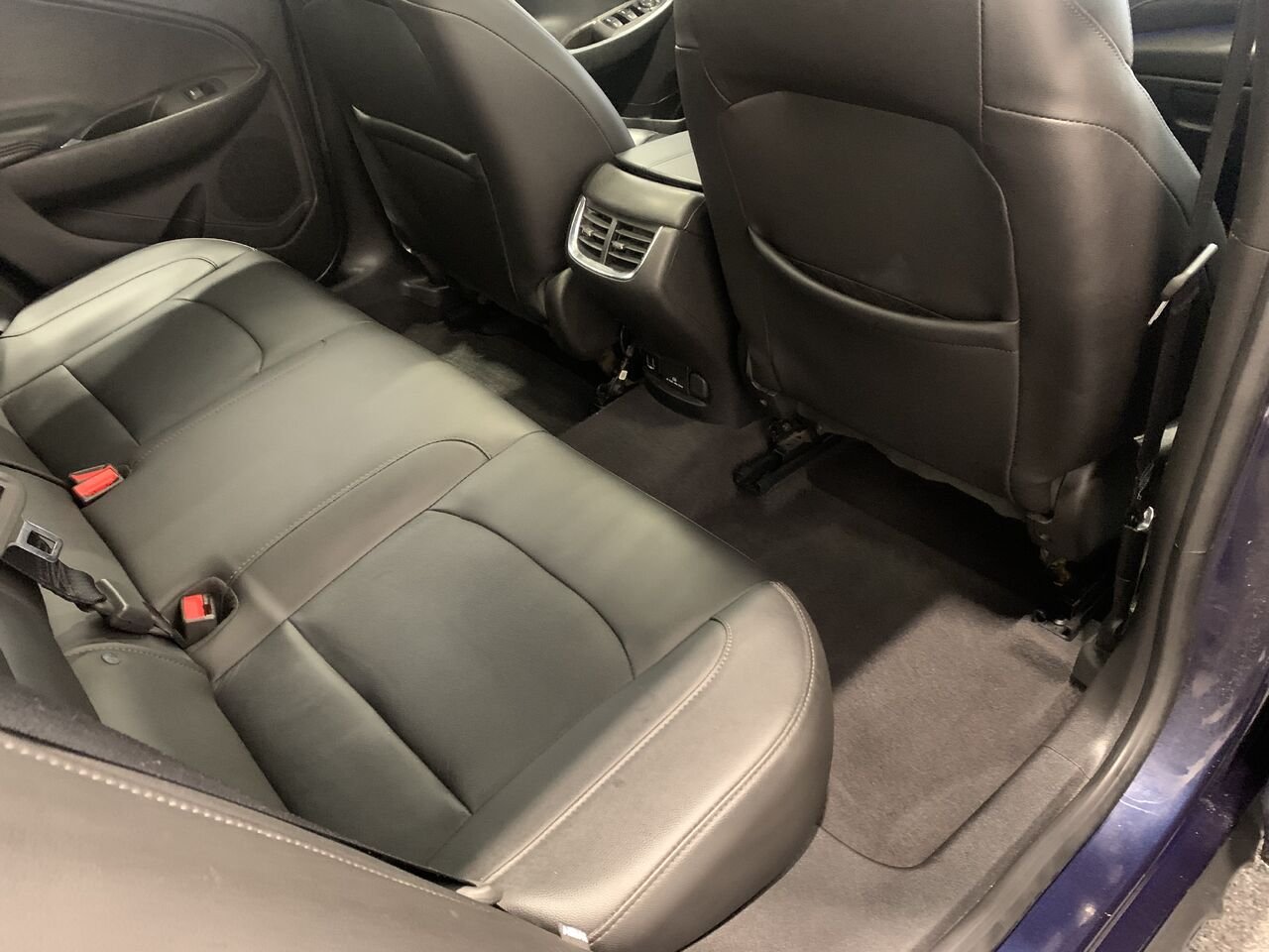 2017 Chevrolet Malibu Blue Châteauguay - photo #9