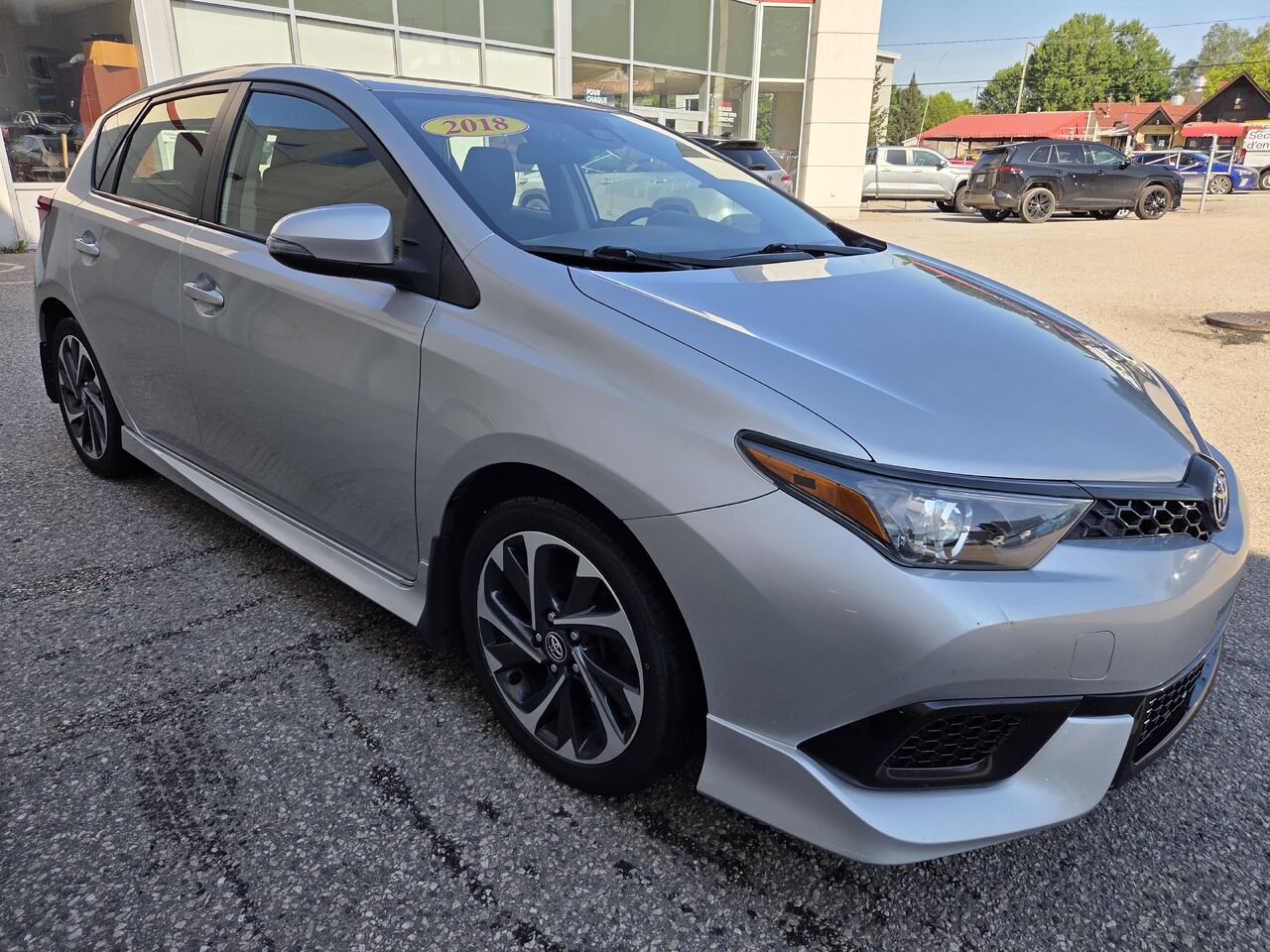 2018 Toyota COROLLA IM Silver Mont-Laurier - photo #2