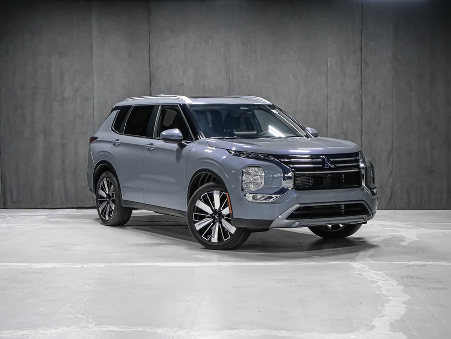 2026 Mitsubishi Outlander SEL Moonstone Grey