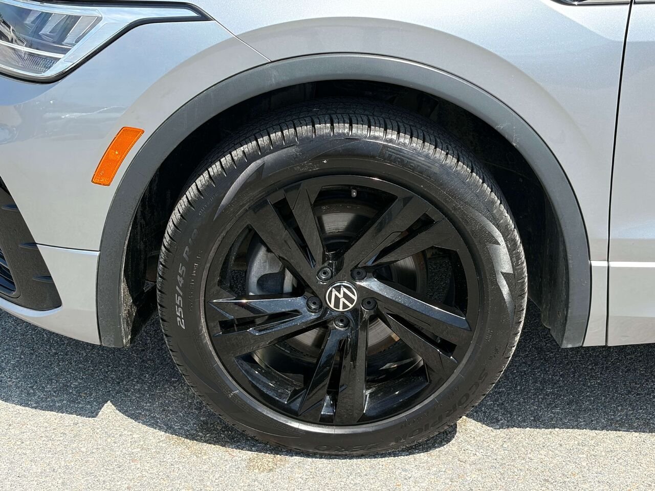 2023 Volkswagen Tiguan Comfortline R-Line Black Edition Grey Gatineau - photo #8