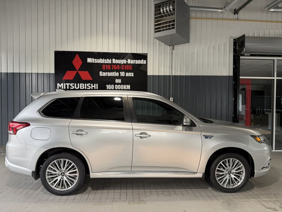 2020 Mitsubishi Outlander Plug-In Hybrid SEL S-AWC Grey