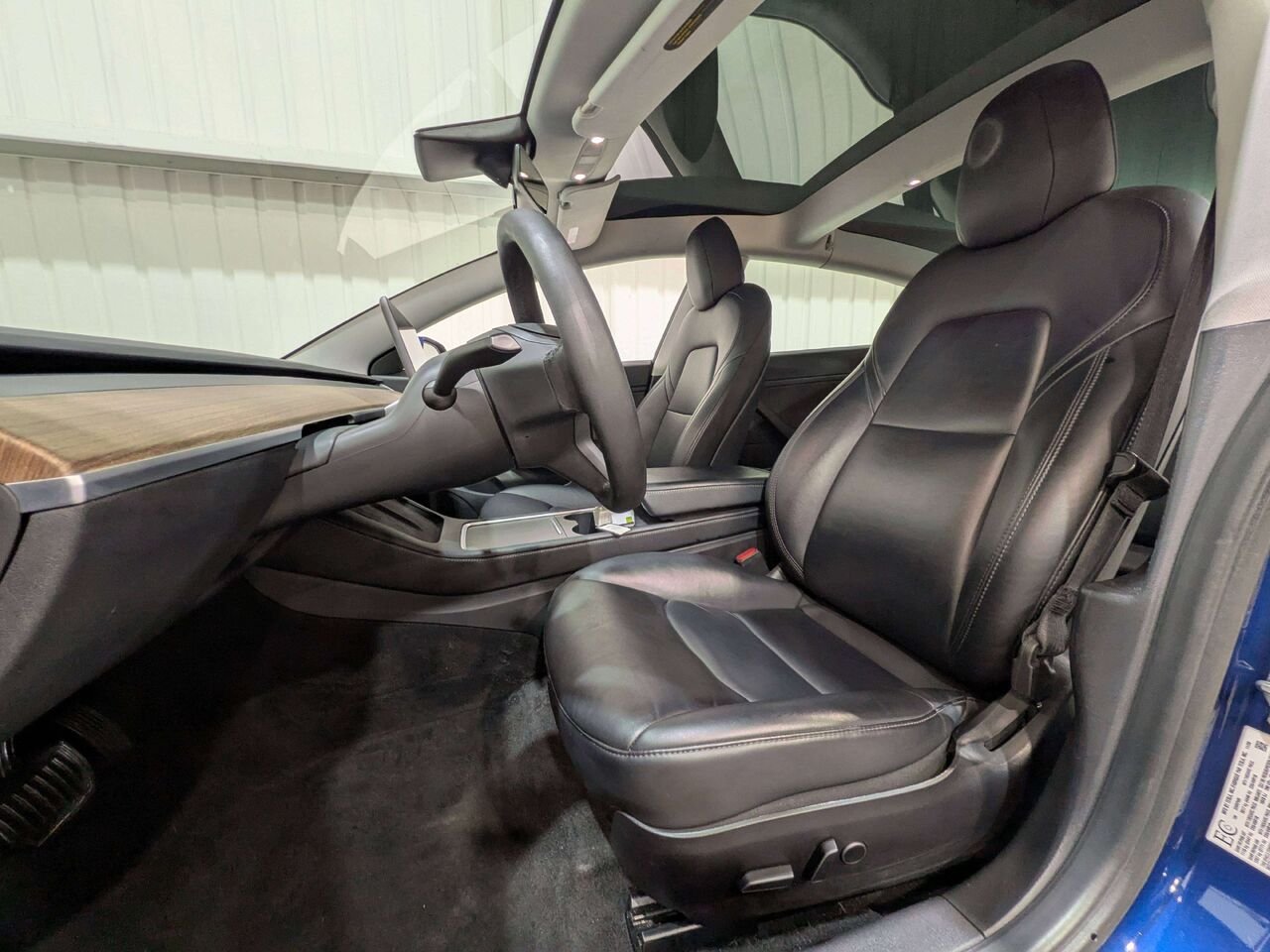 2021 Tesla Model 3 Standard Range Plus RWD Blue Val-David - photo #1