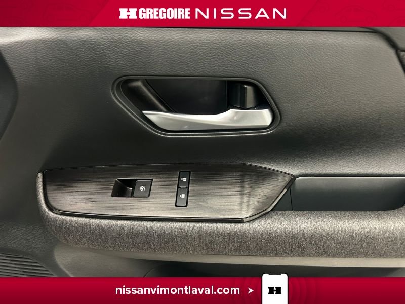 2025 Nissan Kicks White Laval - photo #12