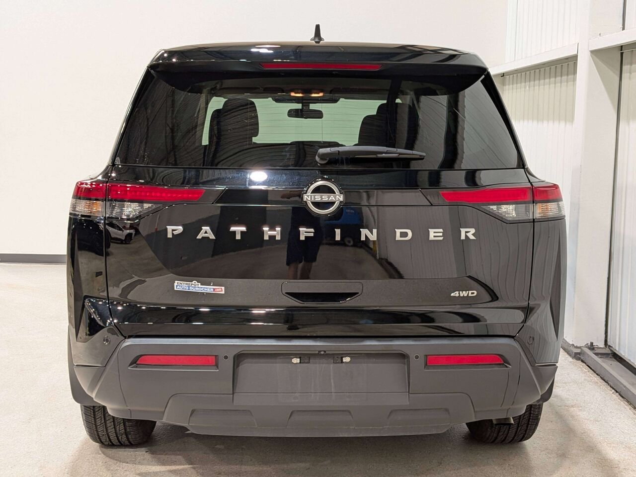 2024 Nissan Pathfinder S 4WD Black Val-David - photo #5