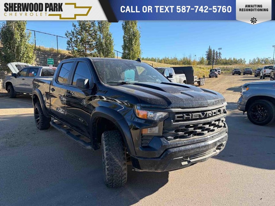 2022 Chevrolet Silverado 1500 Custom Trail Boss 5.3L | Aftermarket Wheels Black