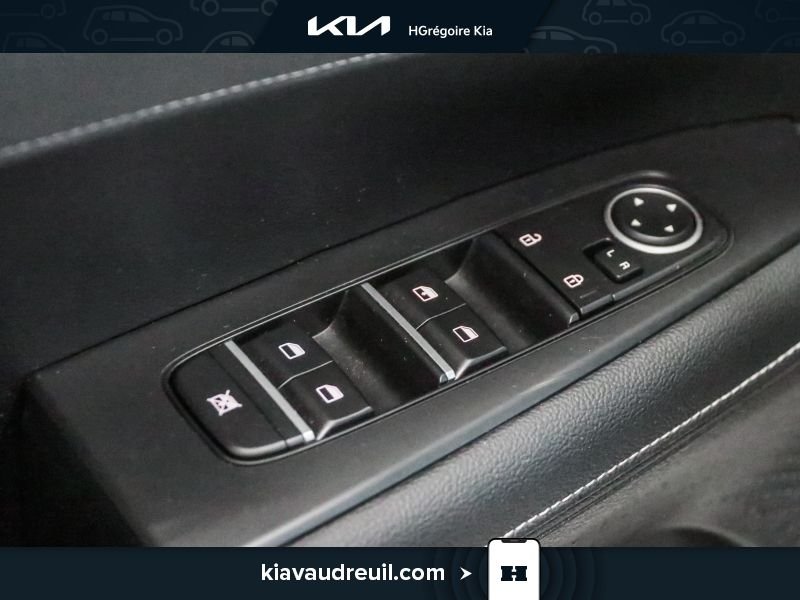 2024 Kia Forte White Saint-Eustache - photo #10