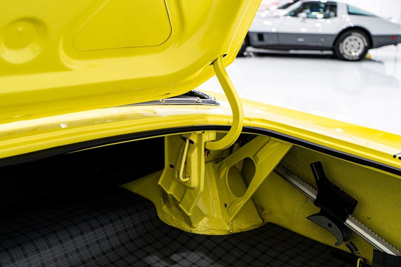 Dodge Dart *PRIX EN USD* GTS Conv Matching #s 340 cu in With Original Built Sheet 1968 Jaune Montréal - photo #34