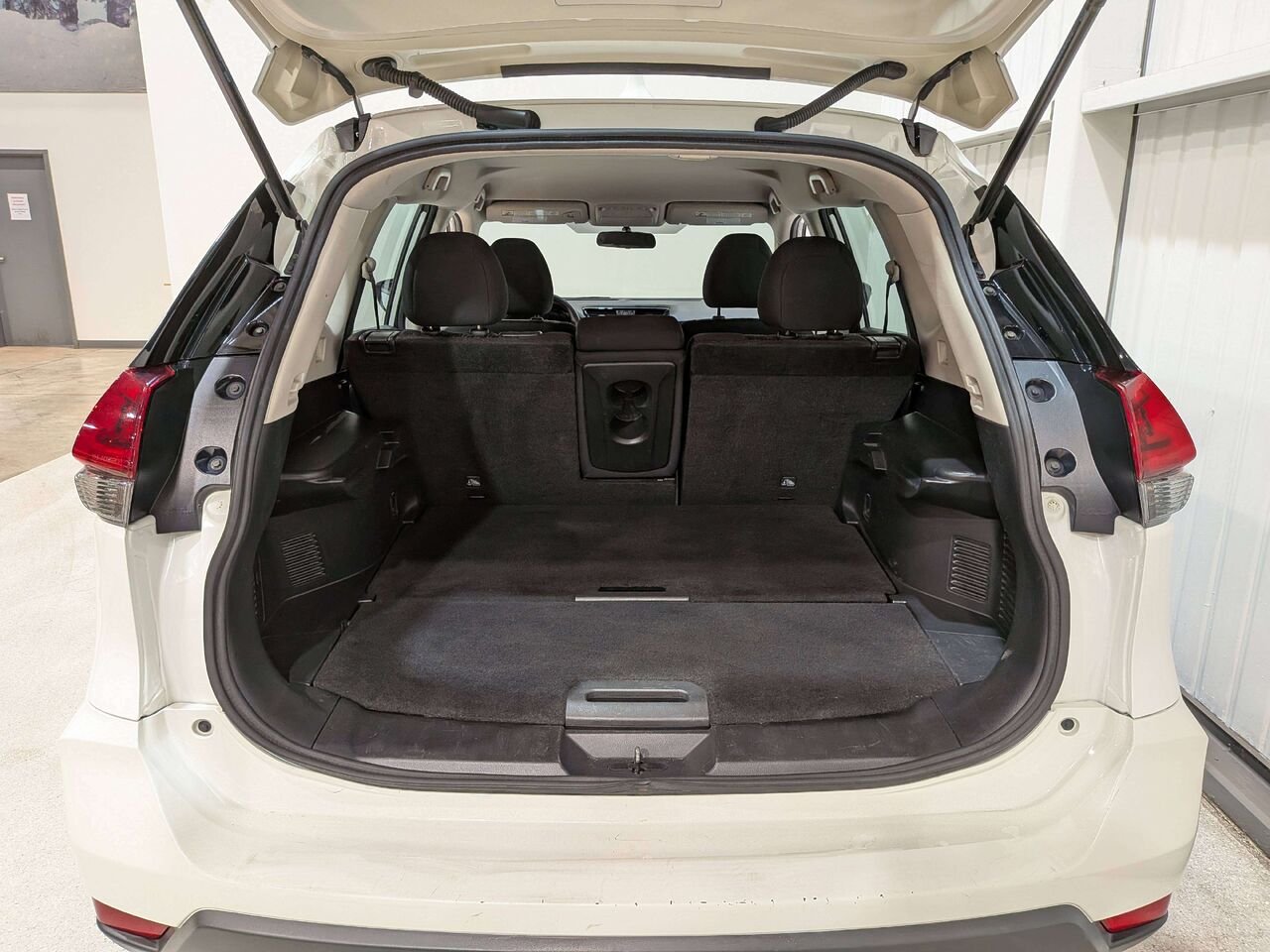 2020 Nissan Rogue FWD S White Val-David - photo #8