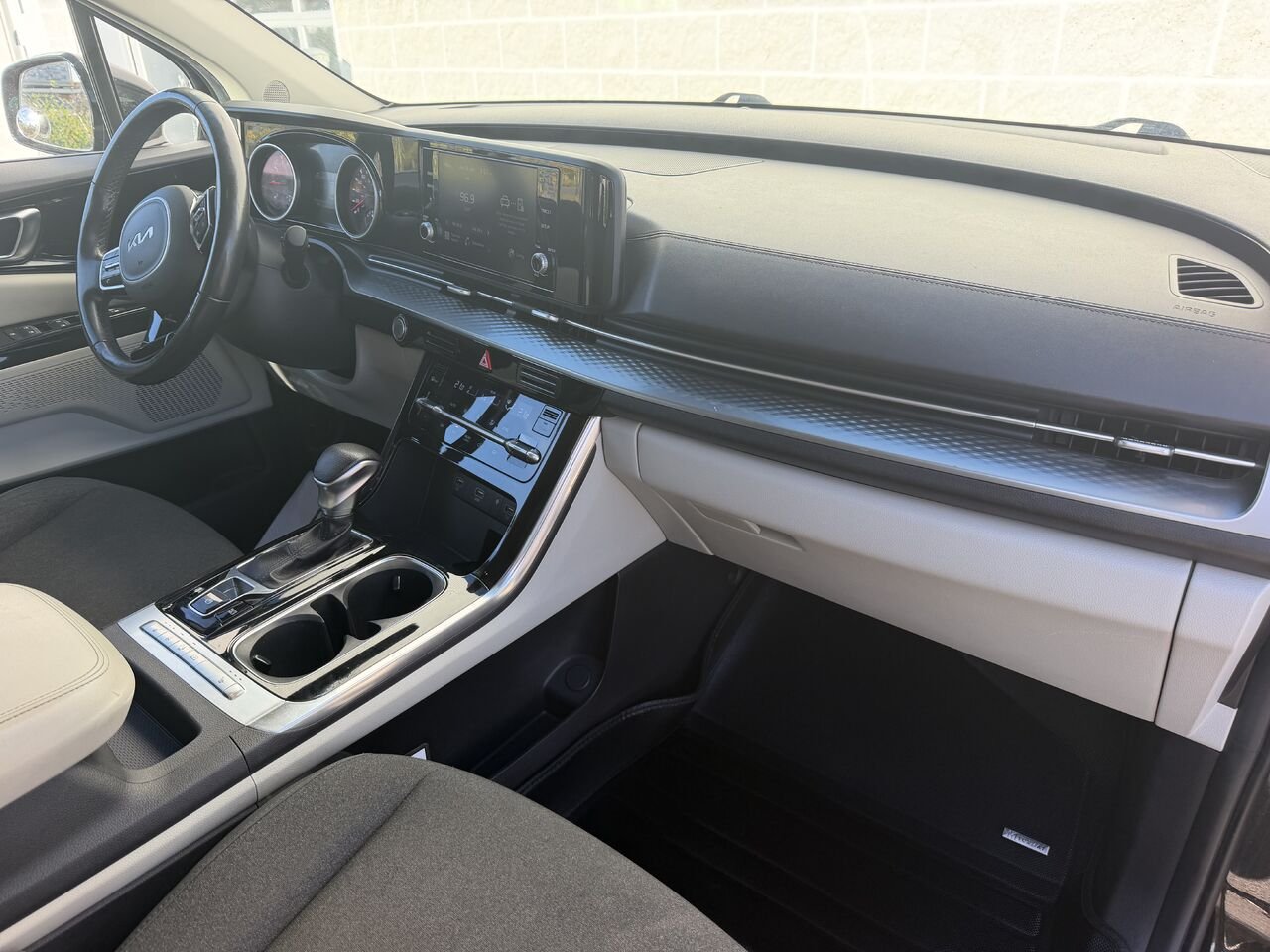 Kia Carnival LX PLUS 8 PASSAGERS 2022 Noir Laval - photo #23