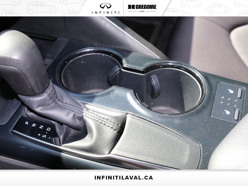 2018 Toyota Camry Laval - photo #17