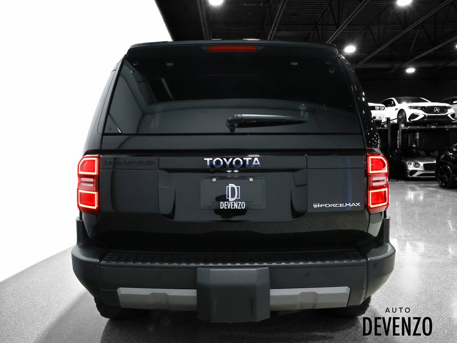 Toyota Land Cruiser 4 roues motrices 2024 Noir