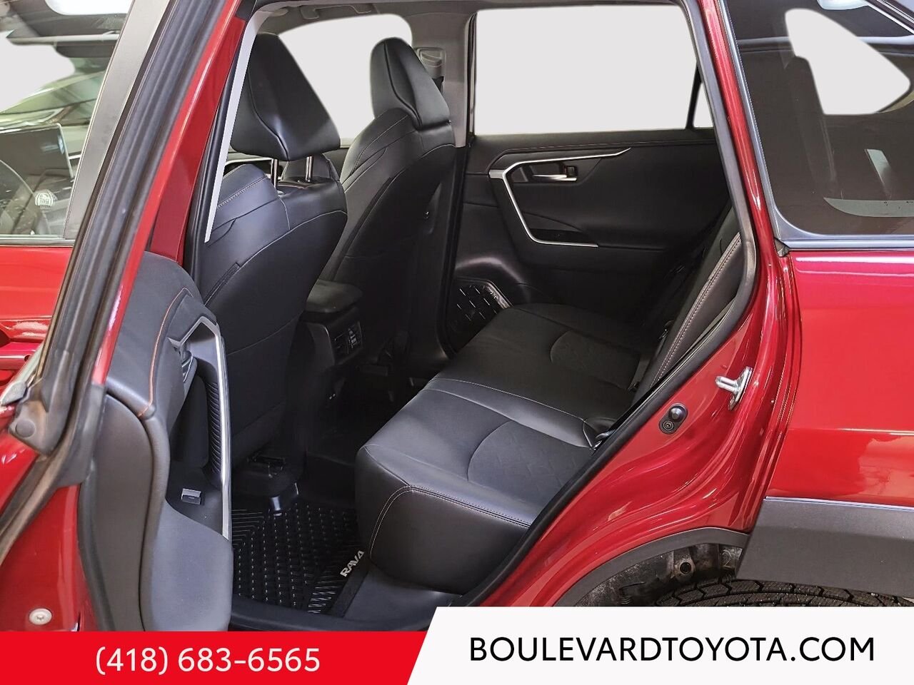 Toyota RAV4 100406A-79 | TRAIL, AWD 2024 Rouge Québec - photo #18