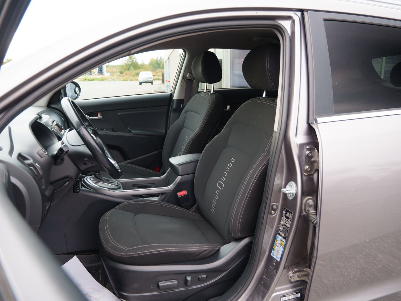 Kia Sportage | Traction intégrale 4 portes, I4 boîte automatique EX 2013 Argent Val-d'Or - photo #6