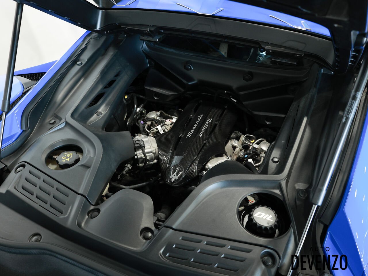 2023 Maserati MC20 Blue Saint-Eustache - photo #18