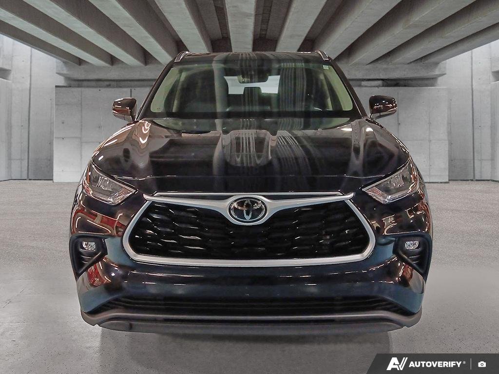 2021 Toyota Highlander 2602235A | XLE, well maintained local trade in. Black Edmonton - photo #1