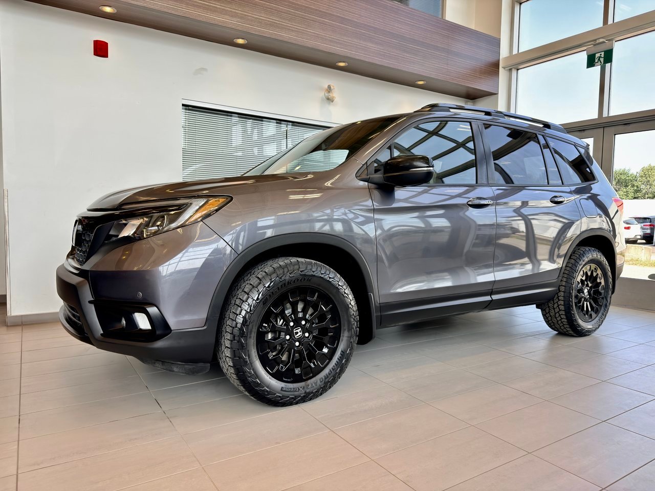 2020 Honda Passport gray Notre-Dame-des-Prairies - photo #1
