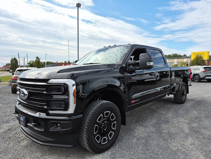 Ford Super Duty F-250 SRW PLATINE 2027 Noir agate métallisé