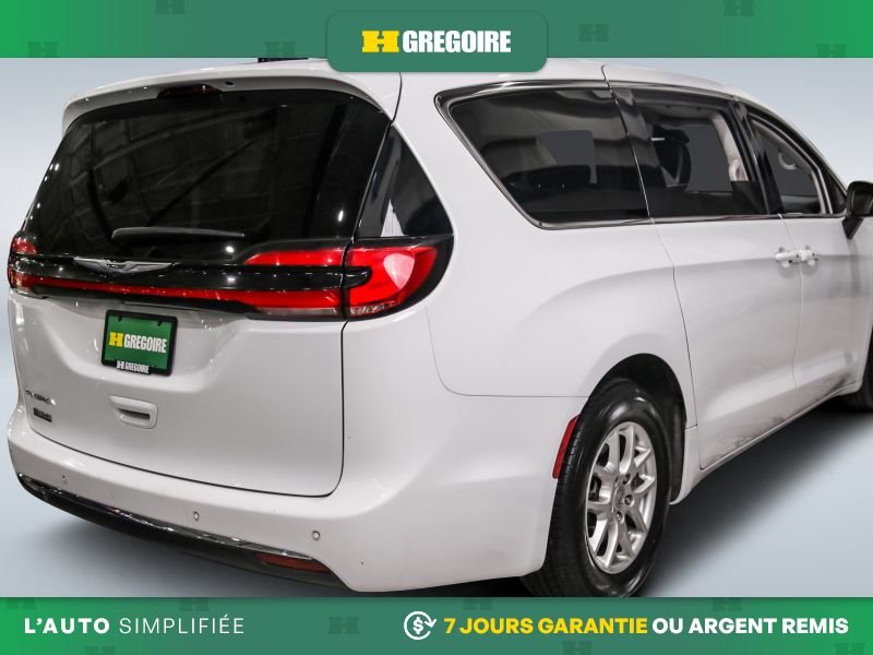 2023 Chrysler Pacifica White Blainville - photo #7