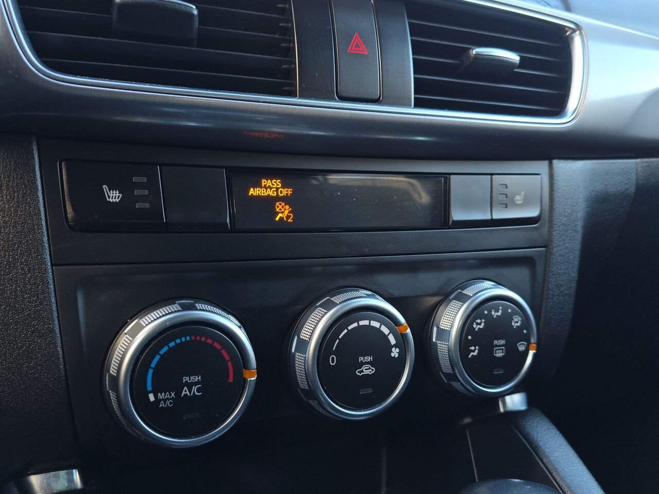 2016 Mazda CX-5 TOURING, Toit ouvrant électrique, sièges avant chauffants, MOTEUR REMPLACÉ Red Val-David - photo #14