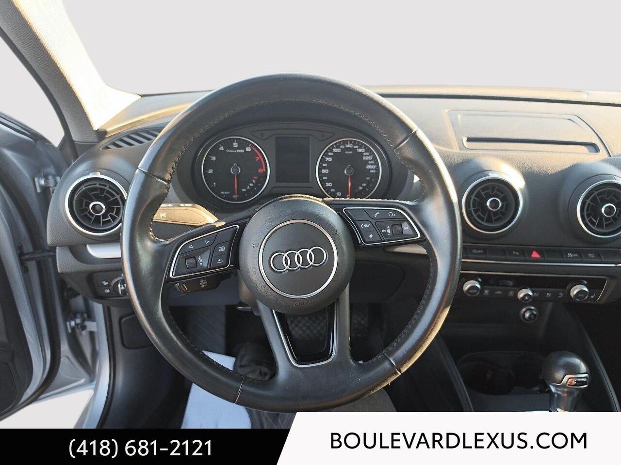 Audi A3 berline 19982B | Komfort 45 TFSI quattro 2019 Argent Québec - photo #11