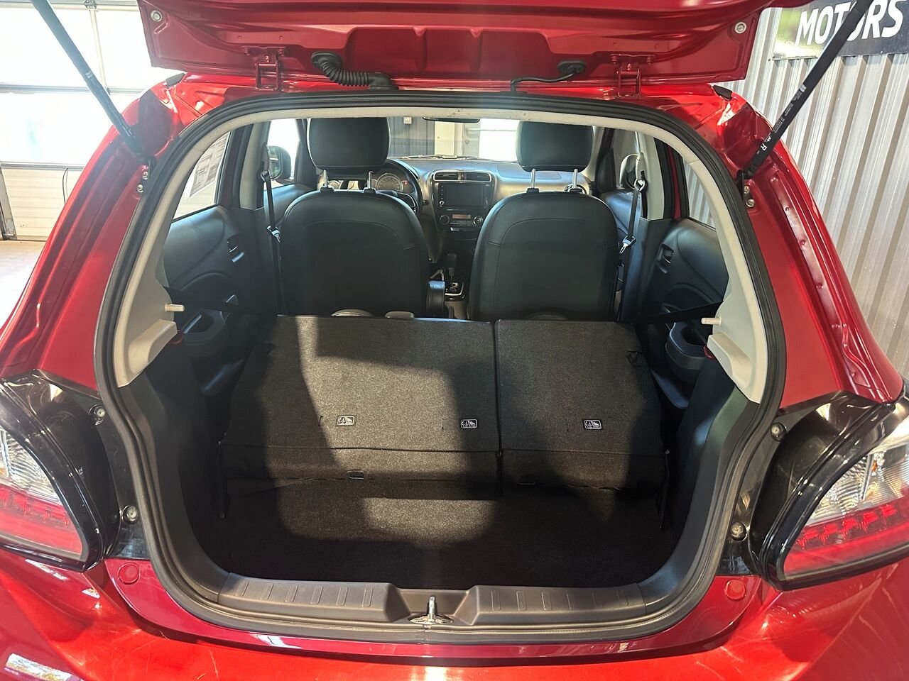 2024 Mitsubishi Mirage Red Mont-Laurier - photo #10