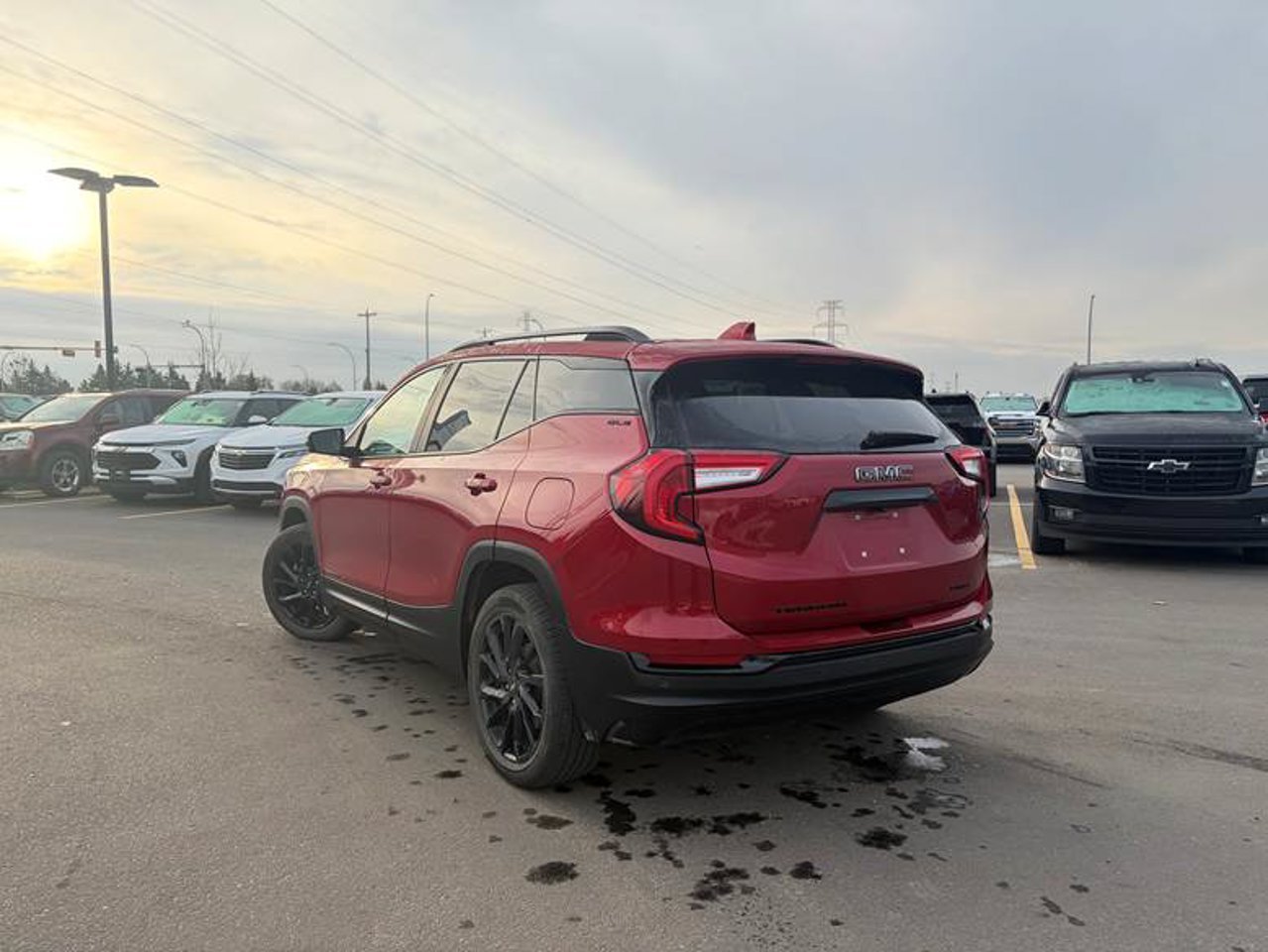 2024 GMC Terrain AWD 4dr SLE Red Sherwood Park - photo #3