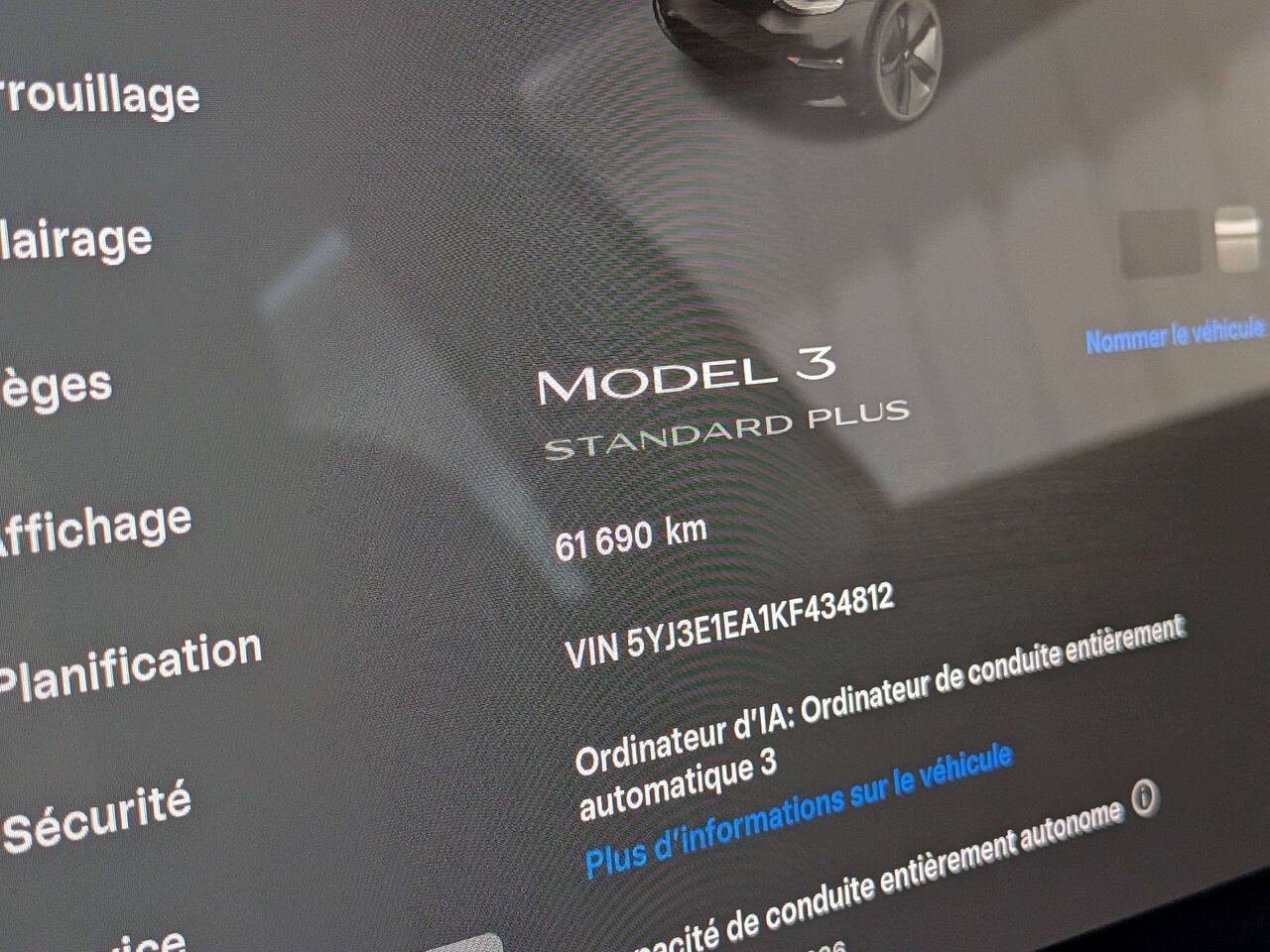 2019 Tesla Model 3 Standard Range Plus RWD Black Val-David - photo #17