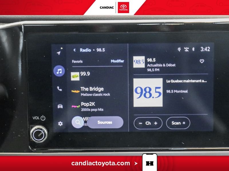 2025 Toyota Camry Grey Blainville - photo #24
