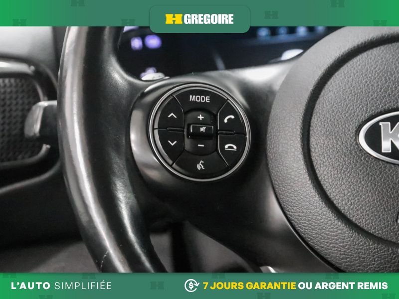 2020 Kia Soul White Vaudreuil-Dorion - photo #18