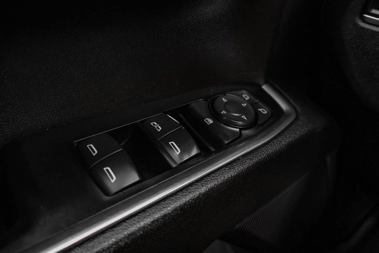 2024 Chevrolet Silverado 1500 4WD Crew Cab 147 RST Red Sherwood Park - photo #15
