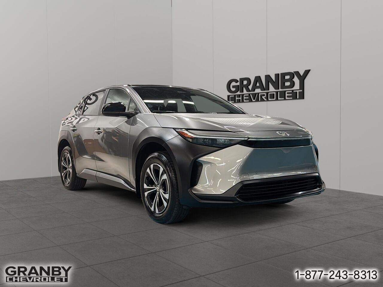 2023 Toyota bZ4X XLE | 27-0100A Grey Granby - photo #2