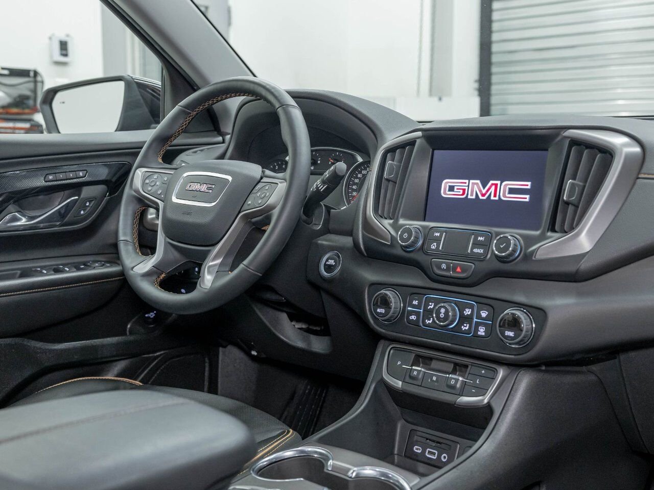GMC Terrain AT4 AWD *SIÈGES CHAUFF* CUIR HAYON ELECT REG ADAPT 2024 Rouge Saint-Jérôme - photo #25