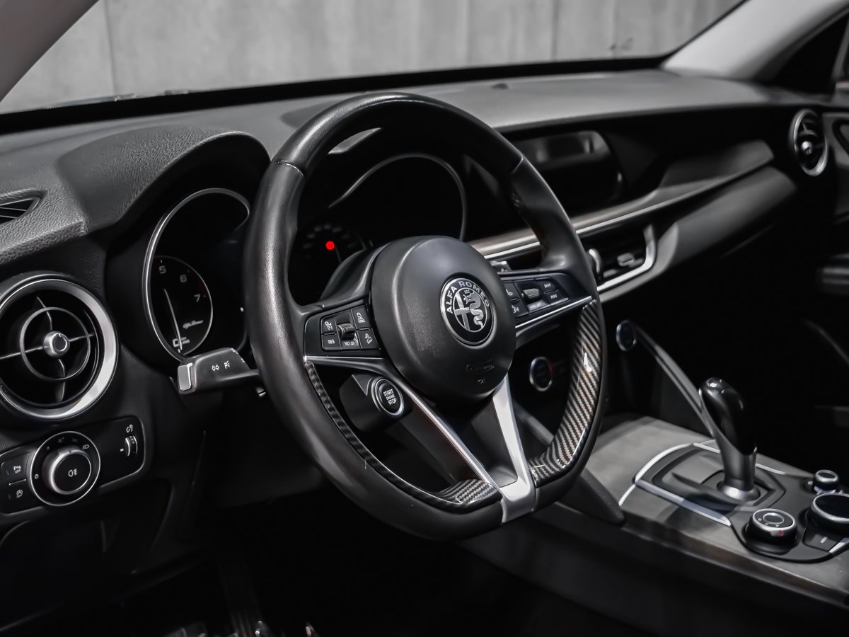 Alfa Romeo Stelvio Ti BARRE DE TOIT DÉMARREUR A DISTANCE 2018 Bleu Montréal - photo #10