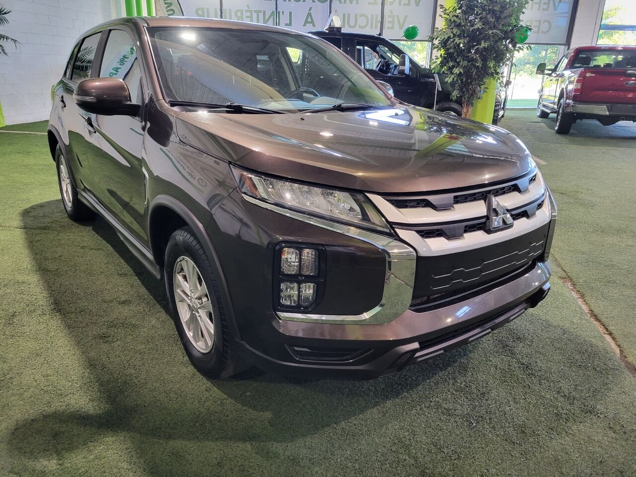 2020 Mitsubishi RVR Brown  - photo #7