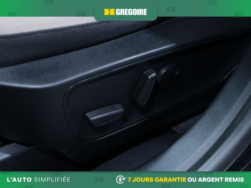 2020 Ford Escape Black Blainville - photo #16
