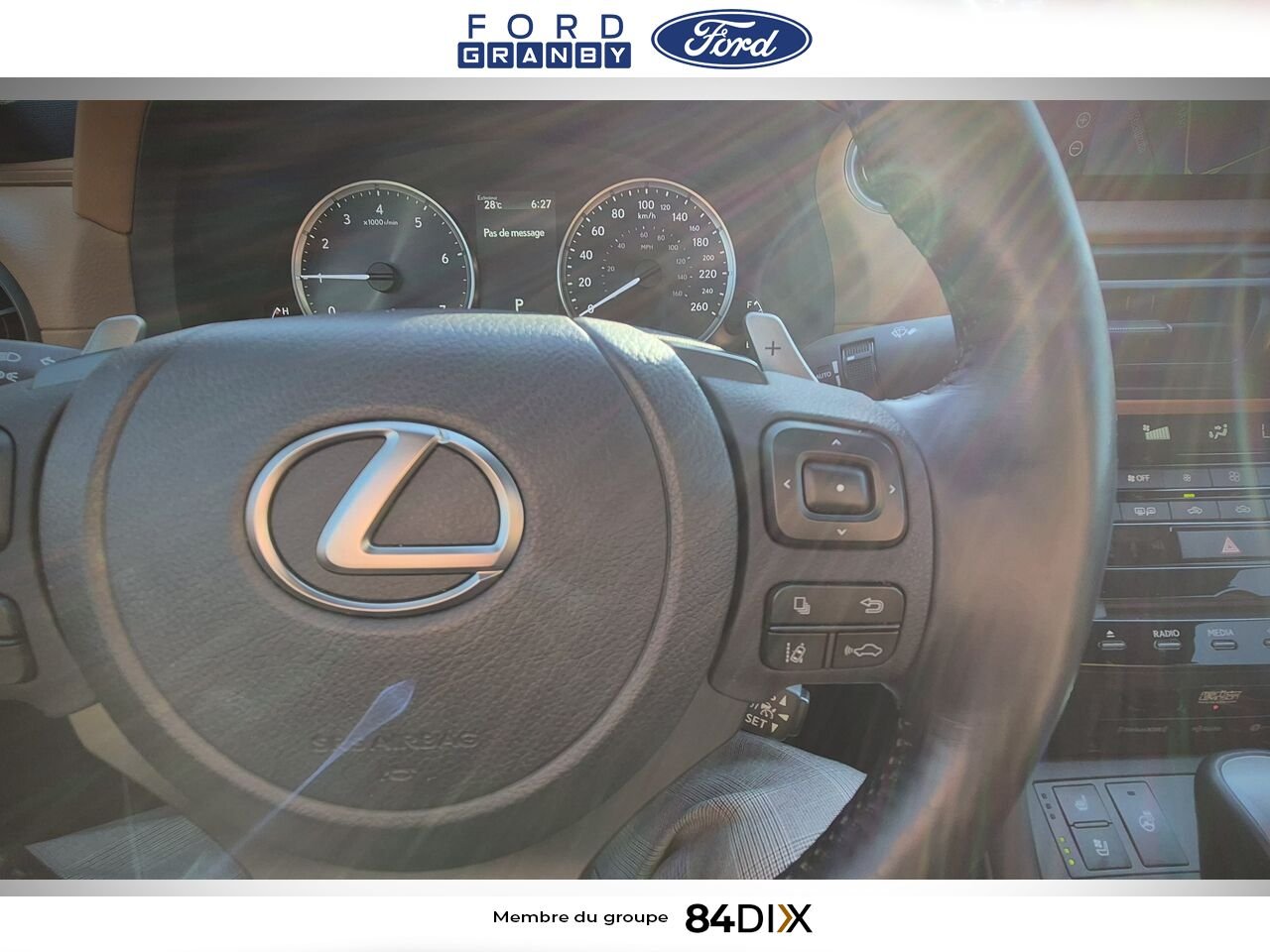 Lexus IS 2023 Argent Granby - photo #21