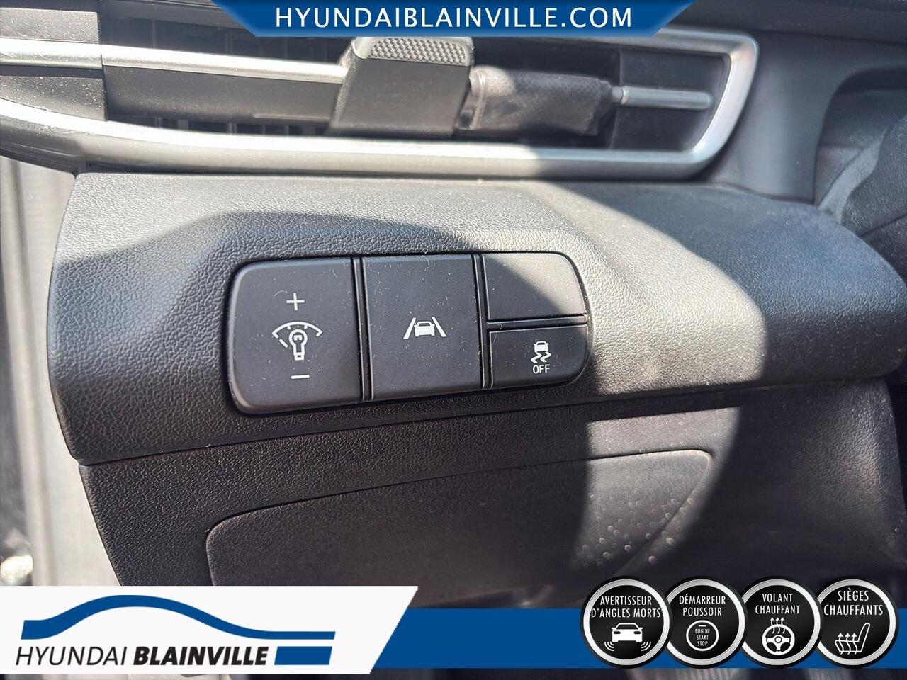 2021 Hyundai Elantra Black Blainville - photo #12