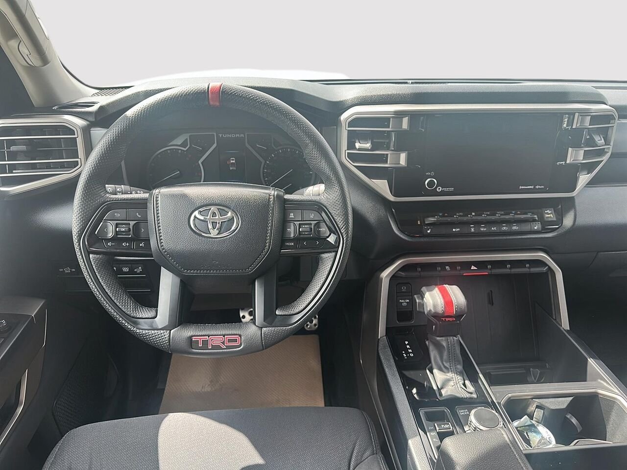 Toyota Tundra 2024 Blanc Rouyn-Noranda - photo #8