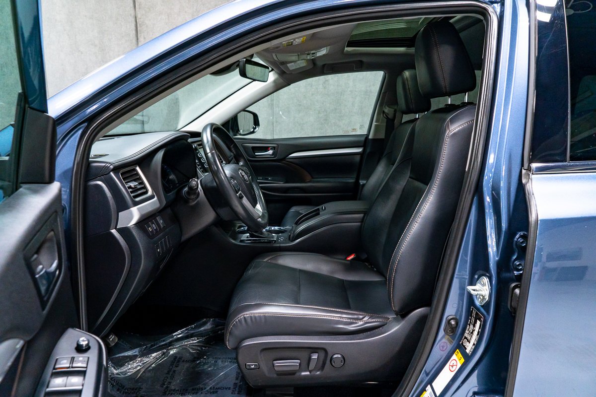 Toyota Highlander XLE AWD CUIR TOIT OUVRANT 2019 Bleu Montréal - photo #14