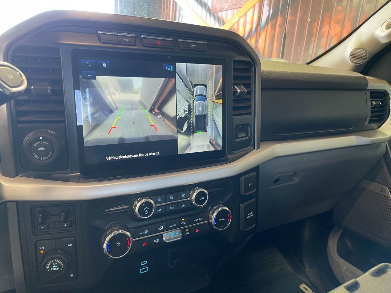 Ford F-150 XLT CREW 4X4 302A *TOIT* 3.5L ECOBOOST CAM 360 B&O 2022 Gris Saint-Jérôme - photo #13