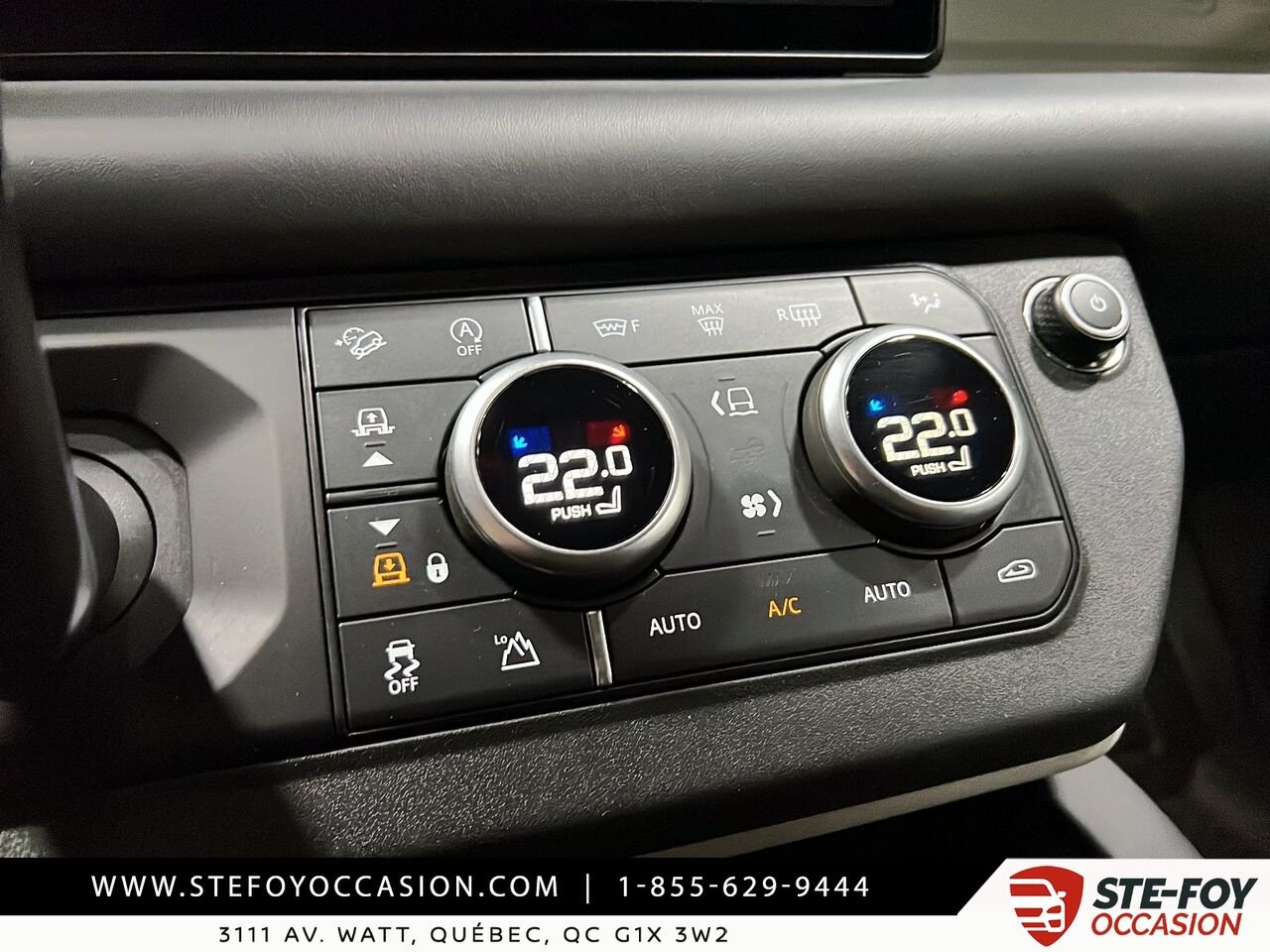 2024 Land Rover Defender Grey Québec - photo #15