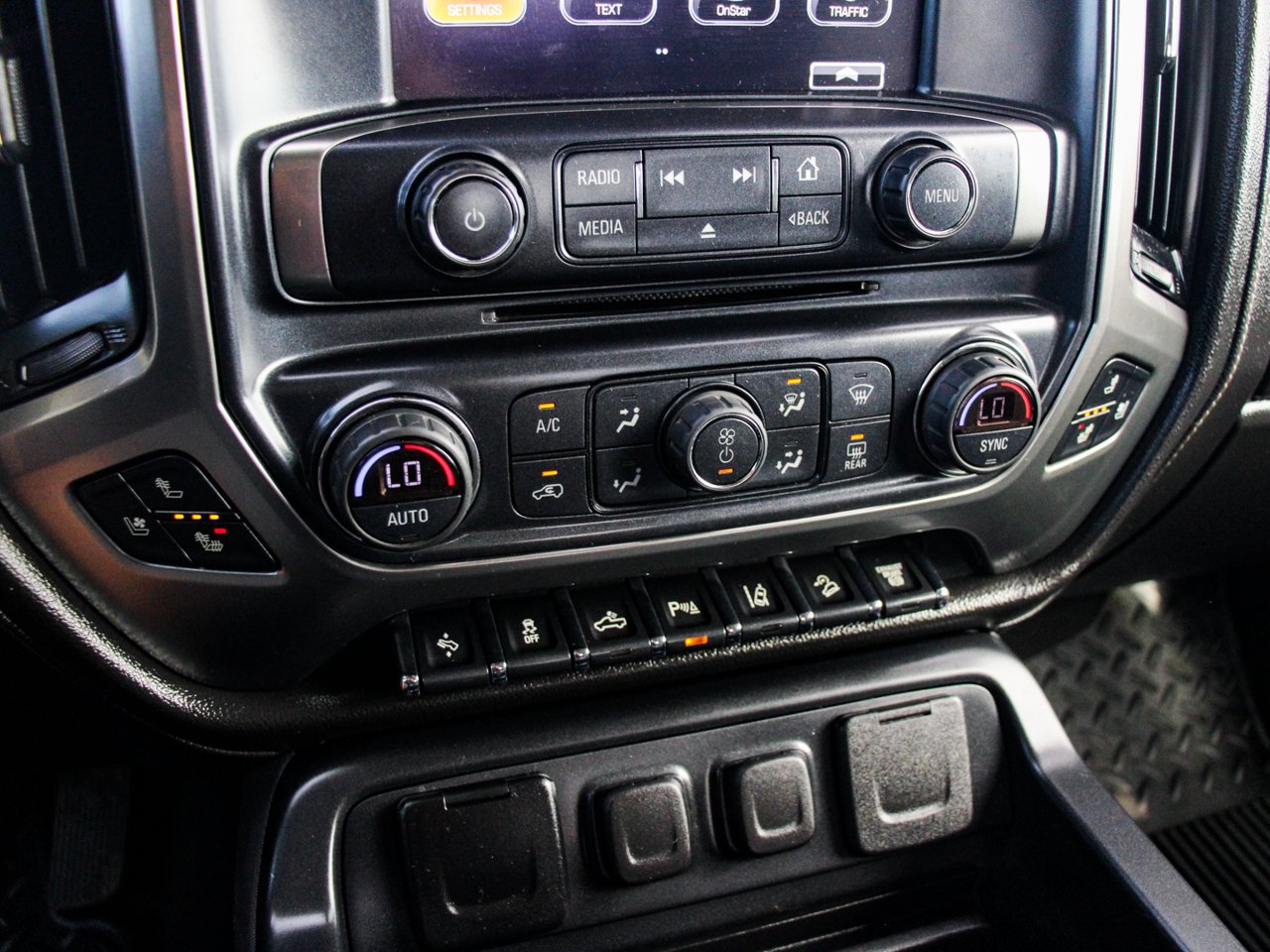 2019 Chevrolet Silverado 2500HD 4WD Crew Cab 153.7 LTZ Black Sherwood Park - photo #26