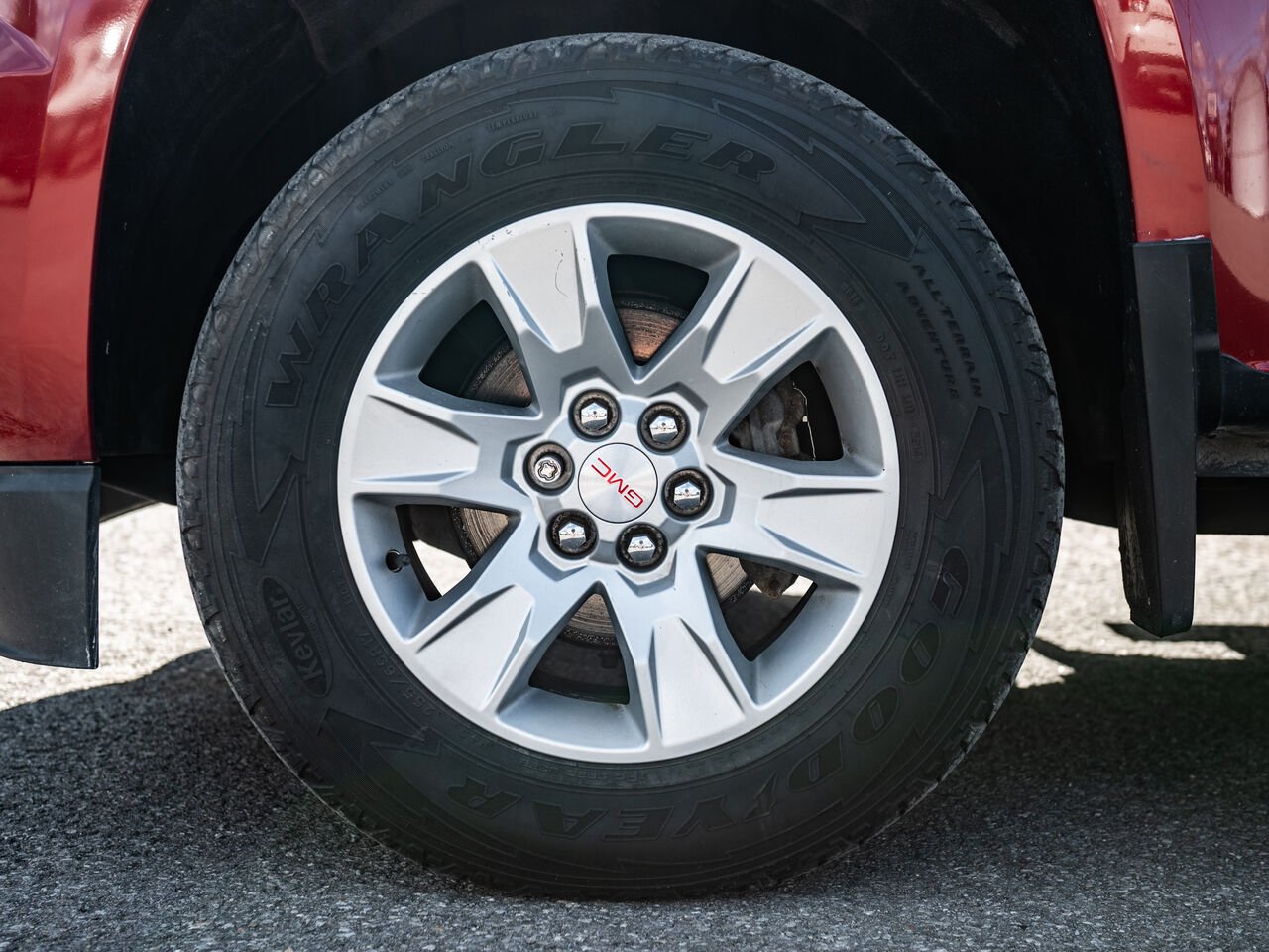 GMC Canyon 2016 Rouge Sainte-Julienne - photo #7