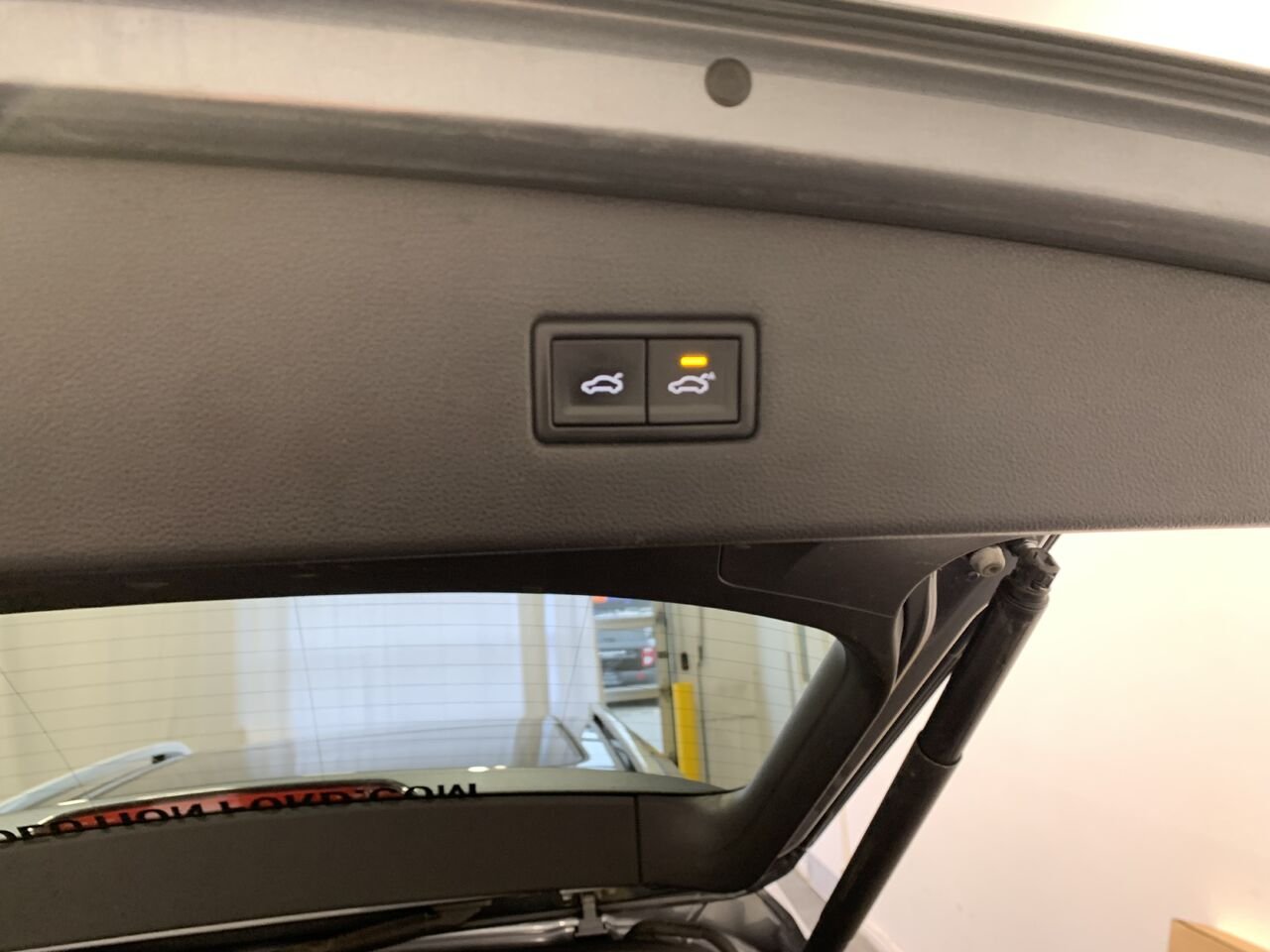 2019 Volkswagen Tiguan R-LINE Grey Châteauguay - photo #9