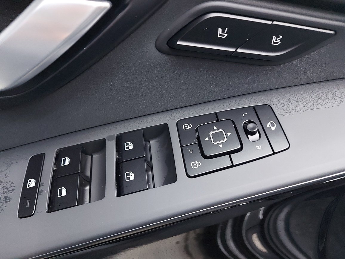 2026 Kia Niro Interstellar Grey Blainville - photo #14