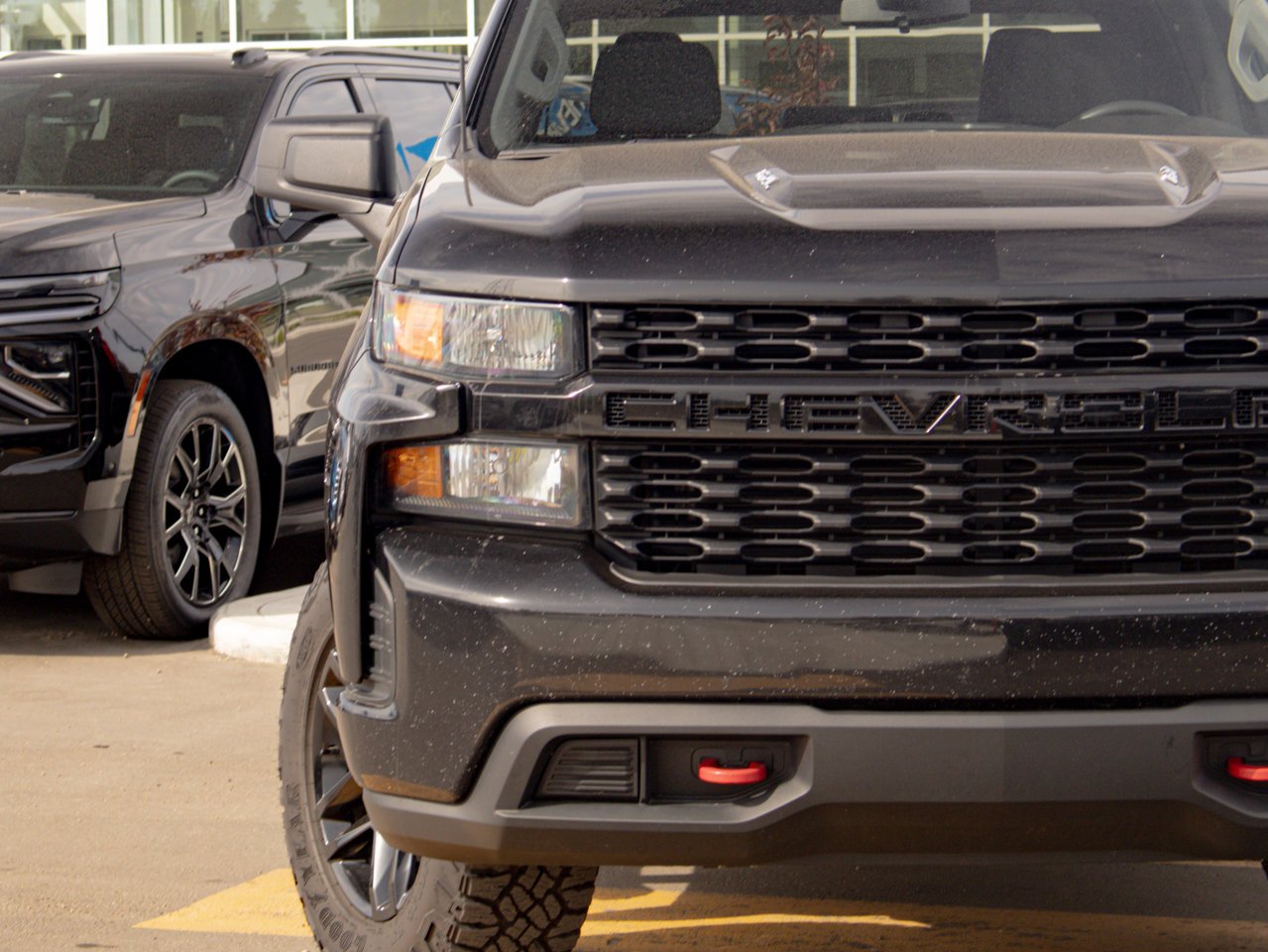 2021 Chevrolet Silverado 1500 4WD Crew Cab 147 Custom Trail Boss Black Sherwood Park - photo #4
