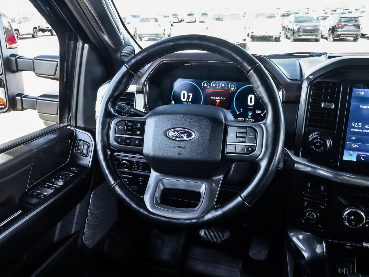 2021 Ford F-150 LARIAT 4WD SuperCrew 6.5' Box Red Sherwood Park - photo #17